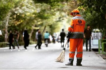 خروج کارگران افغانستانی؛ بحران مدیریت شهری در تهران/ فقط زباله‌ها روی زمین نماند/ جای نیروهای افغانستانی را چه کسی می‌گیرد؟