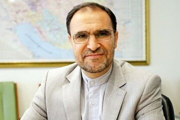 روایت نماینده مجلس از ارسال پیامک درباره عدم کفایت سیاسی پزشکیان؛موضوع عفاف و حجاب در پیامک ها طرح شده/حرف‌های استاندار مازندران درباره حجاب بودار است