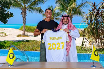 عکس| رونالدو در موزه CR7؛ خودت را از نزدیک ببین!