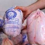 مرغ منجمد در صف ورود به بازار