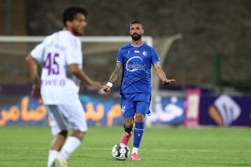 مشکل سربازی مدافع استقلال حل شد