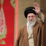 موافقت رهبر انقلاب با تمدید عضویت اعضای هیات‌ امنای کمیته امداد