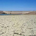 هشدار سنگین وزیر نیرو درباره آب تهران/ الگوی مصرف آب را رعایت کنید تا دچار مشکلات بزرگ‌تر نشویم