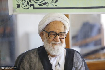 آیت الله مسعودی خمینی: آقای خاتمی واقعاً آدم به‌دردبخوری بود و کار به‌دردبخوری کرد/ خیلی از مردم هنوز هم دولت ایشان را یکی از بهترین دولت‌ها می دانند