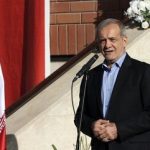 از پزشکیان به دانش آموزان: شما طلا هستید، در عین بازی‌گوشی باید تلاش کنید