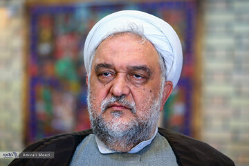 امیری‌فر: پزشکیان درباره بودجه‌بگیران با رهبری مشورت کند، مسئله حل می‌شود/ وقتی مردم سراغ اینترنشنال می‌روند بودجه کلان صدا و سیما چه ثمره‌ای دارد؟