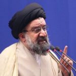 انتقاد احمد خاتمی از طرح موضوع تعلیق غنی سازی/ پاسخ مردم ایران به مکانیسم ماشه «می‌جنگیم، می‌میریم، سازش نمی‌پذیریم» است