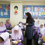 انتقاد به لباس فرم مدرسه: طراحی لباس یکسان برای از هفت تا ۱۷ ساله!/ غلبه نگاه «دوام‌محور» به لباس دانش‌آموزان