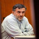 انتقاد عبدالله گنجی از کانال های خبری به خاطر تحلیل شرایط فعال سازی مکانیسم ماشه؛ مسئول التهاب هستند! + عکس