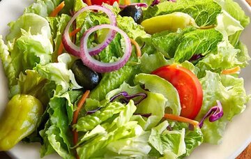 خطر خوردن سالاد به جای شام!
