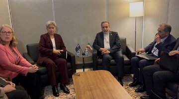 دیدار نه چندان دوستانه عراقچی با همتای استرالیایی: برخورد شما تاسف‌آور بود /کانبرا تصمیم اشتباهی گرفت