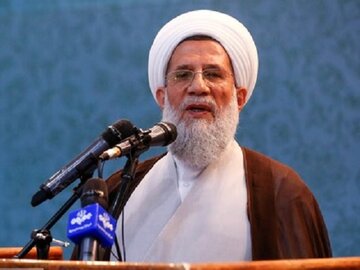 رئیس سازمان عقیدتی سیاسی ارتش: ستون فقرات دشمن صهیونی زیر ضربات موشک های پرقدرت ایران درهم شکسته شد