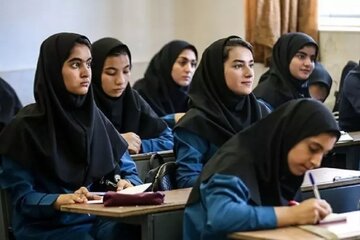 فرصت دبیرستانی‌های جامانده برای ثبت‌نام در مدارس تا پایان شهریور