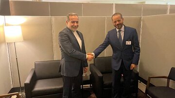 هشدار عراقچی به غرب در دیدار با وزیرخارجه عمان / دیدار با وزیرخارجه سودان