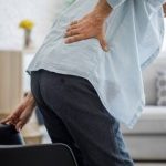کاهش درد کمر با شنیدن موسیقی