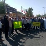 تجمع بازنشستگان کارگری در چند شهر/ حقوق بازنشستگی فقط برای یک هفته جواب است