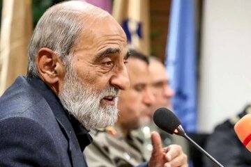 حمله تند شریعتمداری به باهنر/ استفاده از واژه «حجاب اجباری» جای درنگ و تامل دارد/  اظهارات ناصواب خود را اصلاح بفرمایند