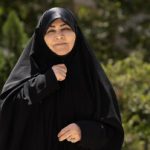 سکینه پاد: کف میدان کسانی که خود را نسبت به مقوله‌ی حجاب غیرتمند می‌دانند، کسانی که محجبه نباشند را بی حیا و مردان منتسب به آنها را بی غیرت می‌دانند