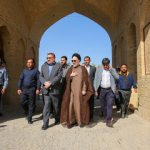 سید محمد خاتمی بر مزار پدر + تصاویر