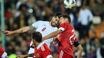 عکس| فوتبال‌دستی بازیکنان ایران و روسیه