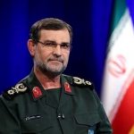 فرمانده نیروی دریایی سپاه: منطقی نیست کشتی‌های نفتی از تنگه هرمز عبور کنند اما اجازه عبور نفت ایران را ندهند/ در چنین موقعیتی بزرگان تصمیمی می‌گیرند