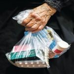 فروش دارو با قیمت جدید؛ حتی اگر با نرخ قدیم خریداری شده باشد/ سازمان غذا و دارو: این گران‌فروشی نیست 