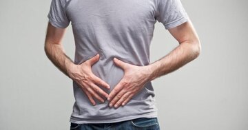 نفخ شکم؛ نشانه‌ی بیماری یا تغذیه نادرست؟/ راهکارهای تشخیص و درمان