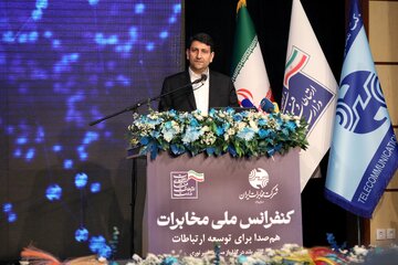 وزیر ارتباطات: وفاق به معنای انحصار نیست / باید به ارتباطات ماهوارهای و کوانتومی هم فکر کرد