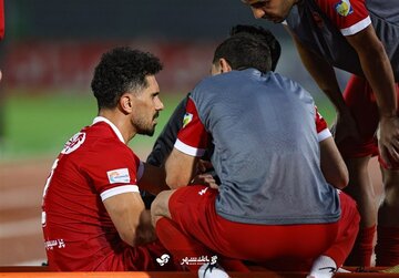 کاپیتان پرسپولیس چه مدت دور از میادین است؟