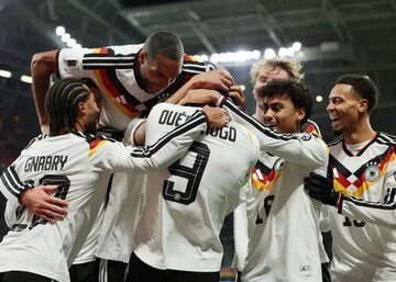 آلمان و هلند مسافر آمریکا شدند؛ لوا در پلیآف