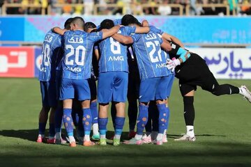 استقلال ۶ روز تعطیل شد