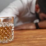 افزایش چشم‌گیر بیماران الکلی؛ «شبی یکی دو بیمار با مسمومیت اتانول داریم»/ شیشه دارد جای هروئین را می‌گیرد