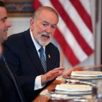 افشای دیدار سفیر اسرائیل با یک جاسوس در آمریکا جنجال به پا کرد