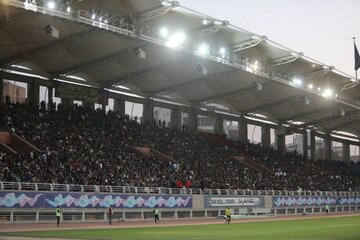 انفجار عشق در مشهد؛ زنان در ورزشگاه امام رضا(ع)