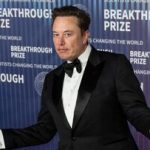 ایلان ماسک با آن همه پول‌ چه می‌کند؟