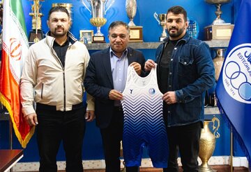 تاجرنیا: تیمهای زیادی خواهان حسن یزدانی بودند/ او در ۹۷ کیلوگرم کشتی خواهد گرفت