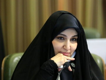 تذکر نرجس سلیمانی به استخدام و ارتقای ناعادلانه کارمندان شهرداری