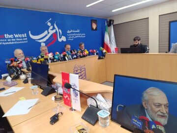 جواد لاریجانی: ایران می‌تواند در کمتر از دو هفته بمب اتم بسازد، اما…/ ایران به هر ننه قمری اجازه دخالت در اصول هسته‌ای و موشکی را نمی‌دهد