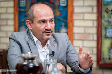 حمزه رحیم صفوی: اگر در یک خانواده چهار بچه باشند هیچ کدام شبیه هم نیستند؛ نه شکلشان، نه ژنتیک‌شان و نه فکرشان!