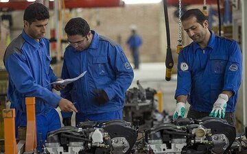 خبر ویژه از تدوین مکانیزم جدید در تدوین قوانین کار/ چند درصد نیروی کار در ایران دهه هفتادی هستند؟