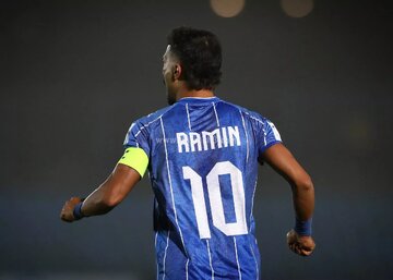 دیس‌بک رامین رضاییان به ماشاریپوف در تمرین استقلال +عکس