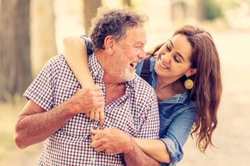 روابط «شوگر ددی» و «شوگر مامی» چرا  در ایران رایج شده؟