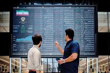 شروع طوفانی بورس تهران/ بازار سهام ۴۵هزار واحد رشد کرد