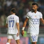 عصبانیت رضاییان از تصمیم ساپینتو/ رامین پیراهن استقلال را پرت کرد! +تصاویر