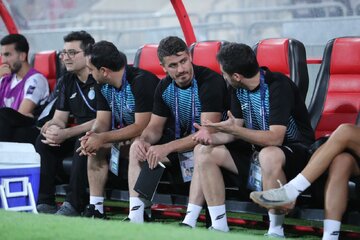 عکس| بهت کاپیتانهای محبوب استقلال روی نیمکت