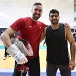 عکس| جدال شمشیرباز ایرانی با قهرمان کشتی المپیک در ریاض!