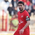 عکس| حمایت تراکتوری‌ها از شجاع با تخت‌آهنین بازی تاج‌وتخت!