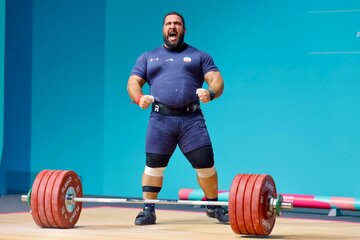 عکس| پیام نایب قهرمان المپیک برای مدال‌آور ایران در ریاض با قلب قرمز