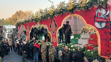 لحظه‌به‌لحظه با تشییع ۱۰۰ شهید گمنام دفاع مقدس در تهران