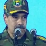 مادورو با در دست گرفتن شمشیر طلایی در یک سخنرانی آتشین فراخوان داد: همه برخیزید / از ایران مقاوم سپاسگزاریم/ عکس